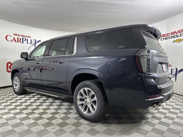 2025 Chevrolet Suburban Premier photo 4