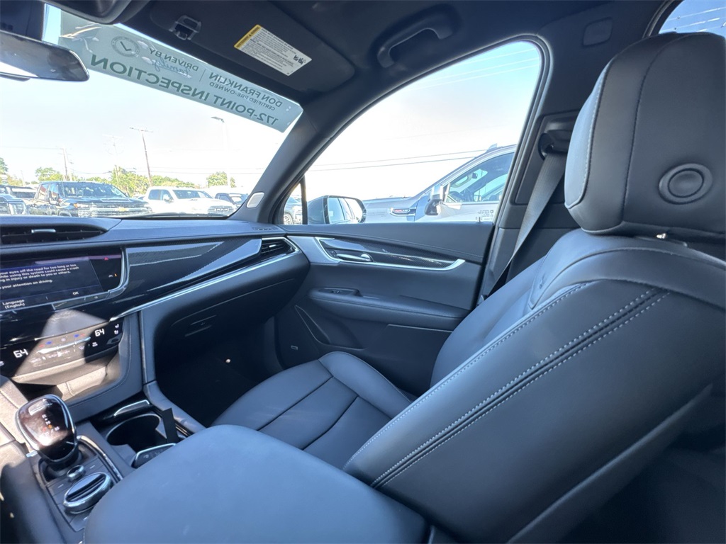 2024 Cadillac XT6 Sport photo 11