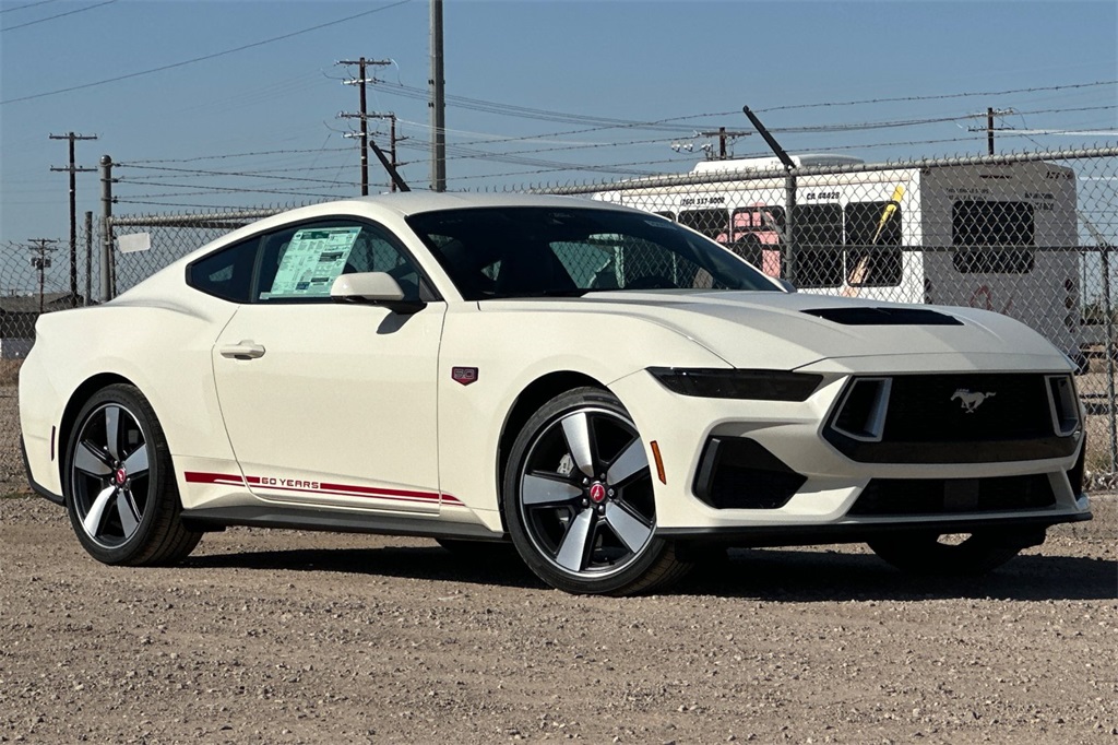 2025 Ford Mustang GT Premium photo 2