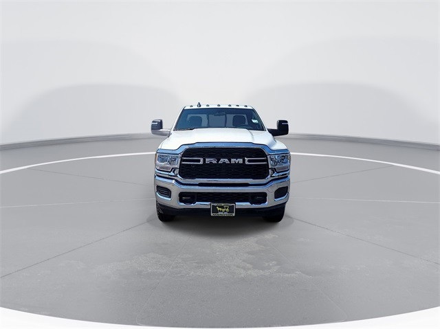 2024 Ram 3500 Tradesman photo 3