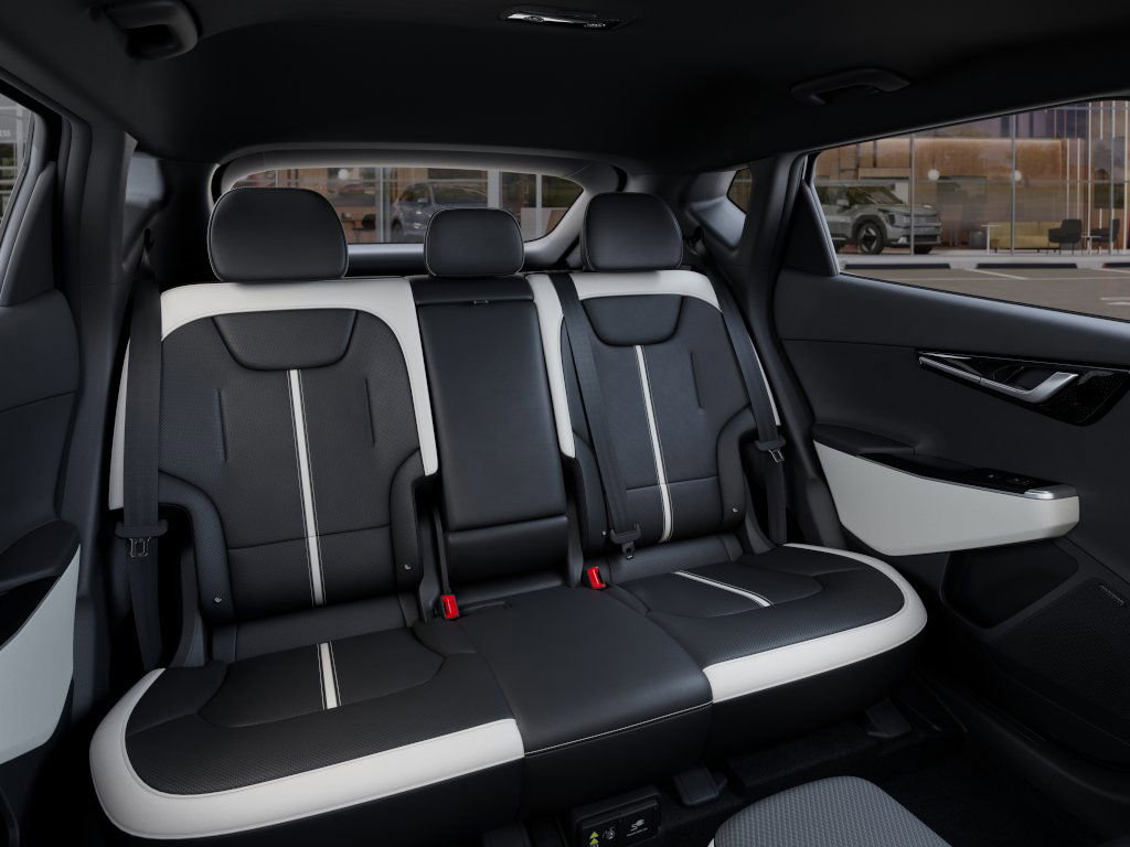 2025 Kia EV6 GT-Line photo 13