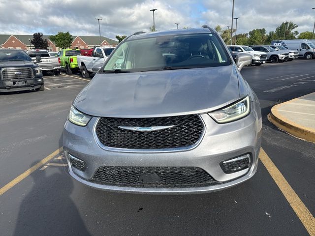 2021 Chrysler Pacifica Hybrid Touring L photo 5
