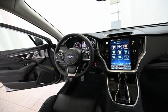 2025 Subaru Outback Limited photo 25