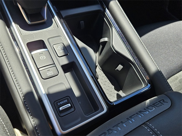 2025 Nissan Pathfinder SV photo 20