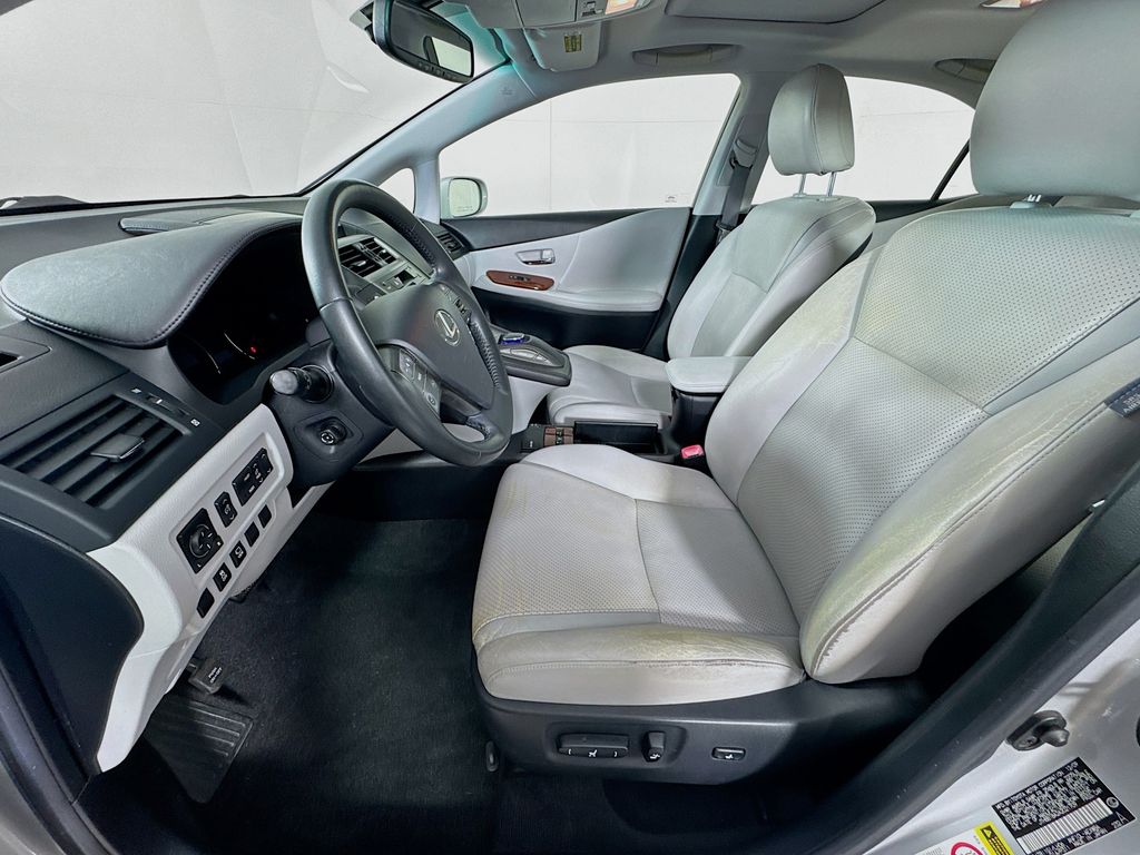 2010 Lexus HS 250h photo 22
