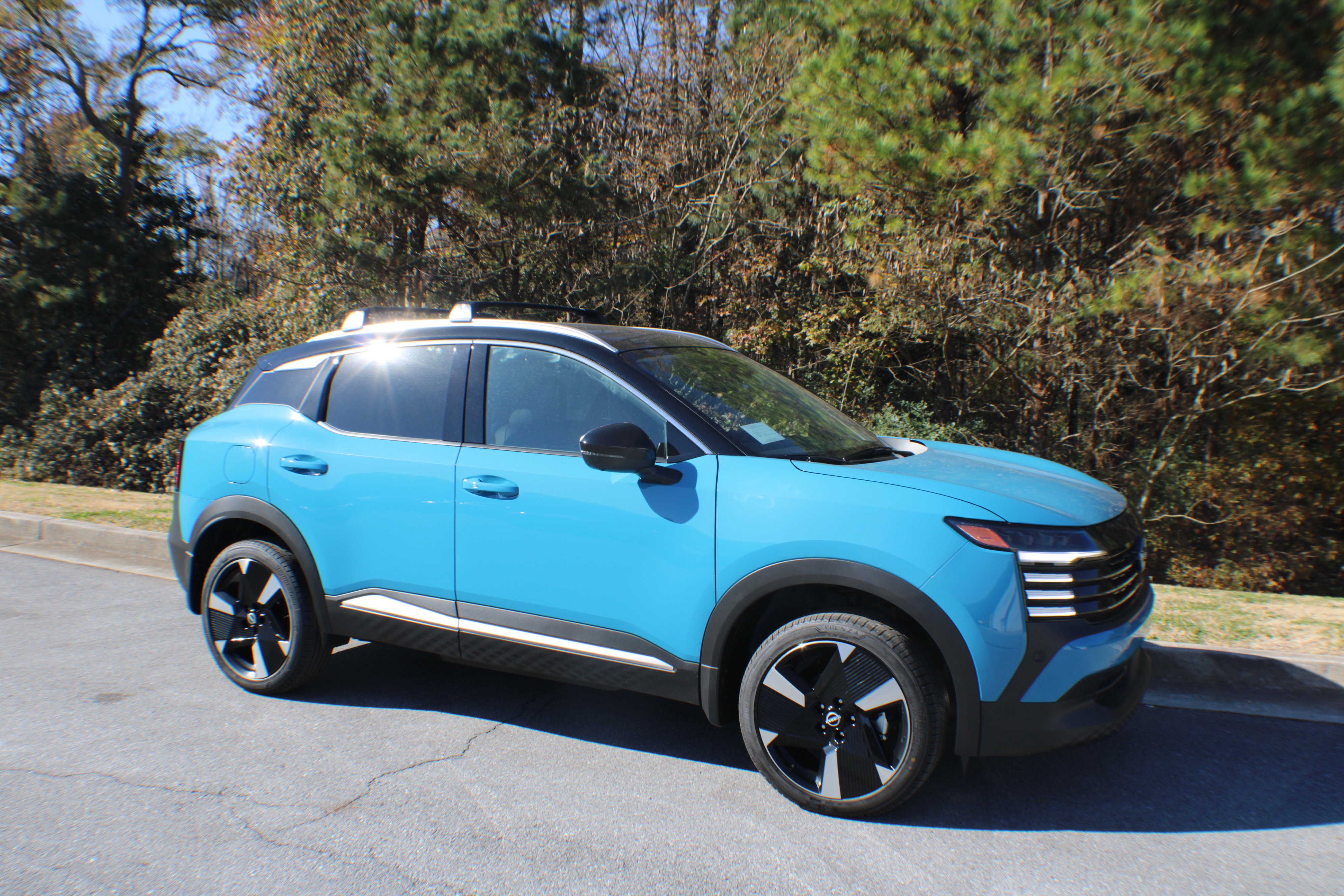 2026 Nissan KICKS SR's photo