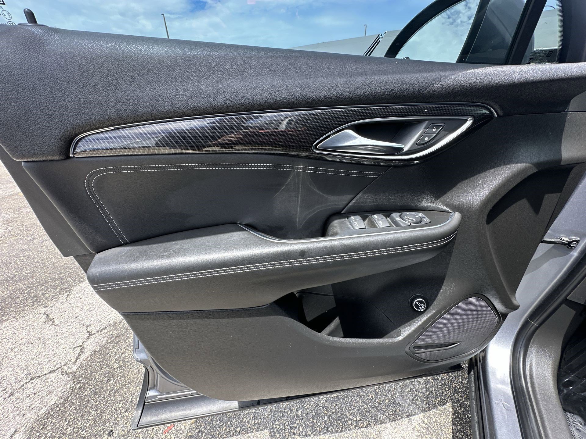 2021 Buick Envision Preferred photo 25