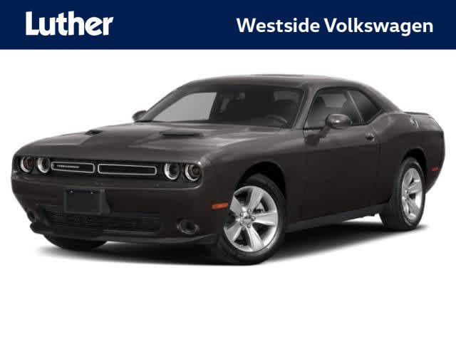 2022 Dodge Challenger SXT's photo