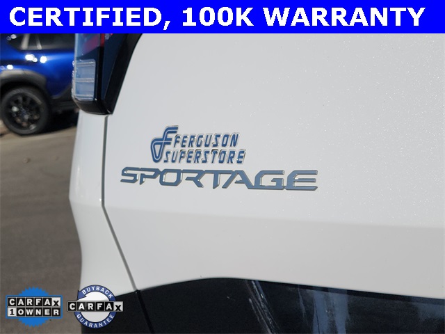 2023 Kia Sportage photo 2