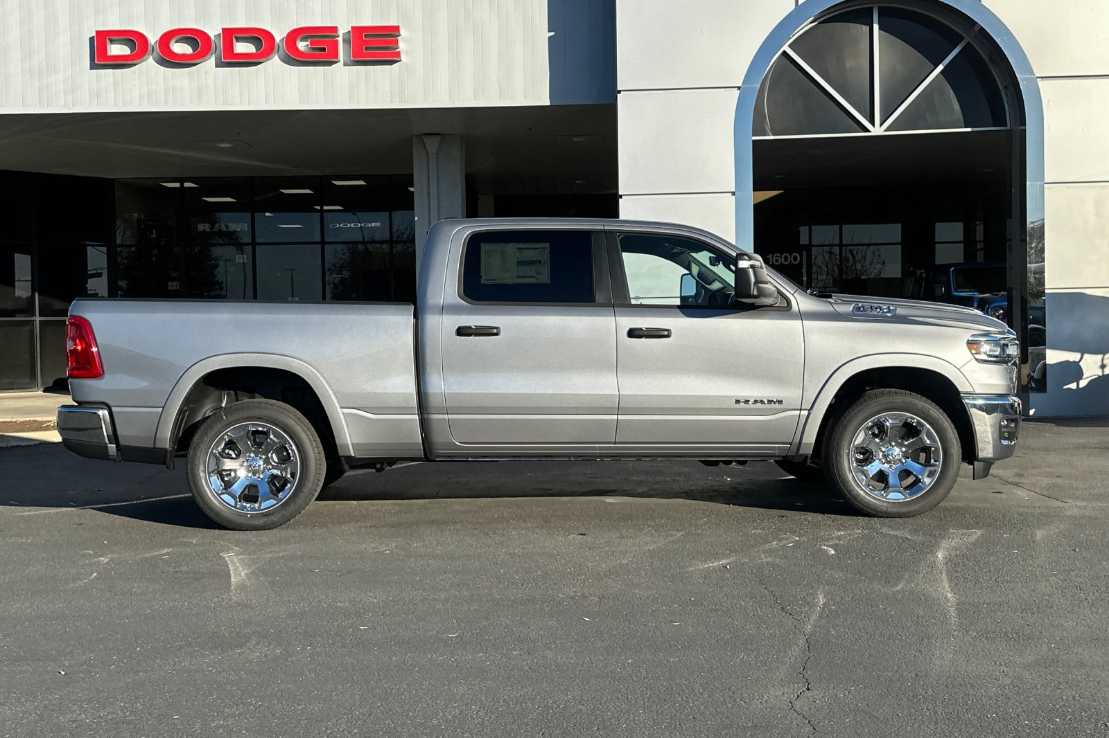 2025 Ram 1500 Big Horn photo 3