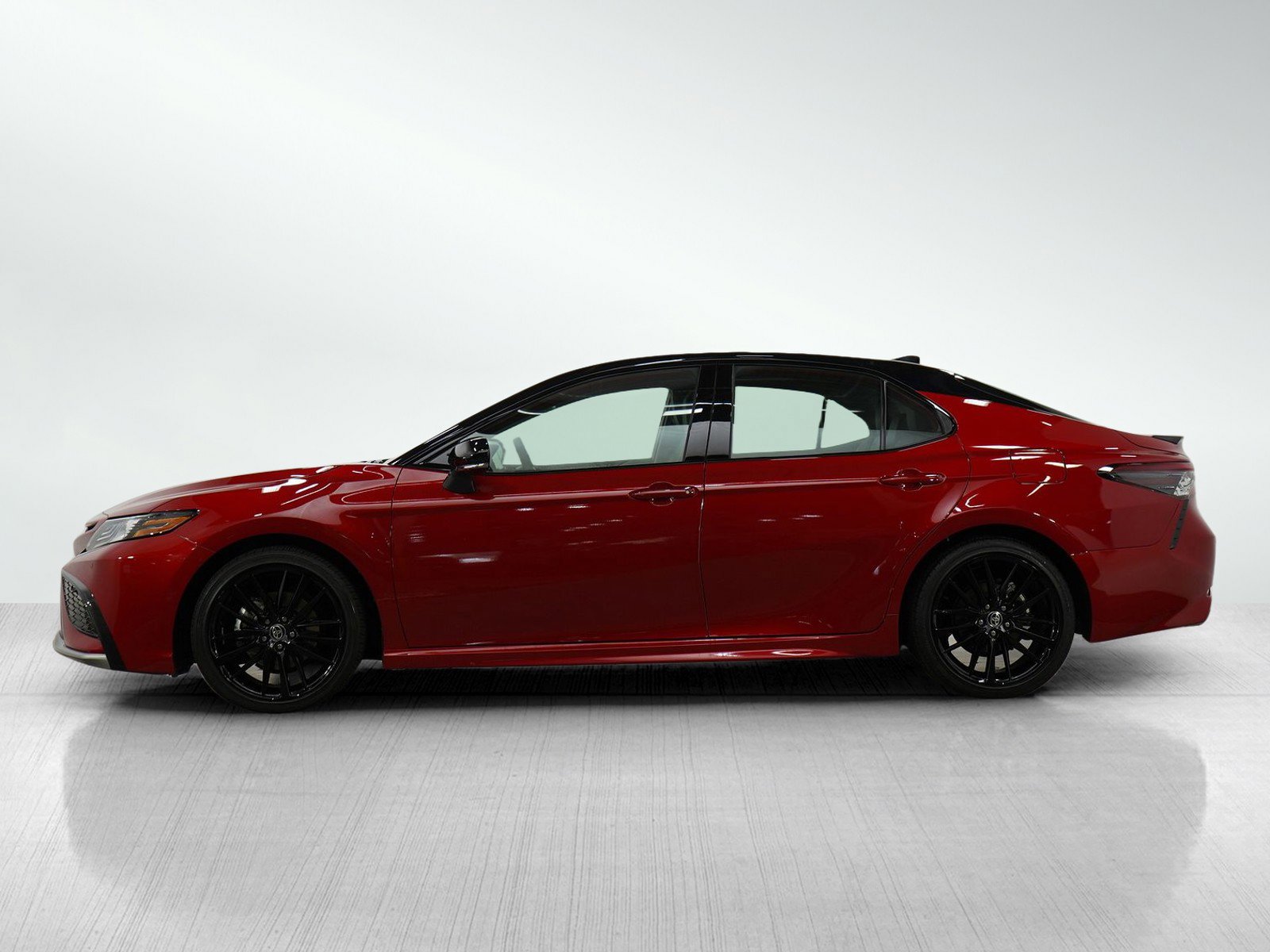 Used 2024 Toyota Camry XSE with VIN 4T1K61BK6RU119913 for sale in White Bear Lake, Minnesota