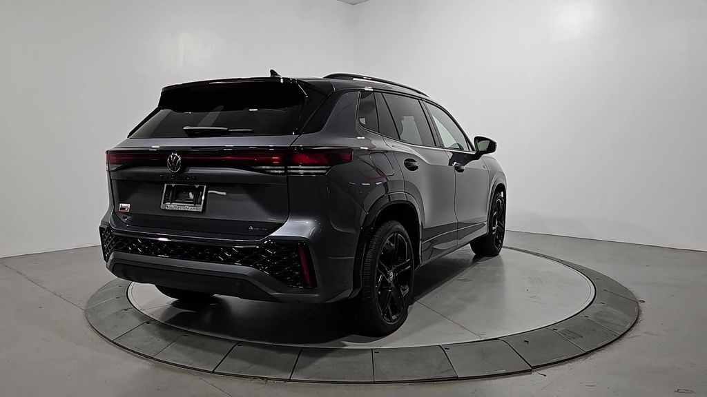 2025 Volkswagen Tiguan SE R-Line Black photo 4