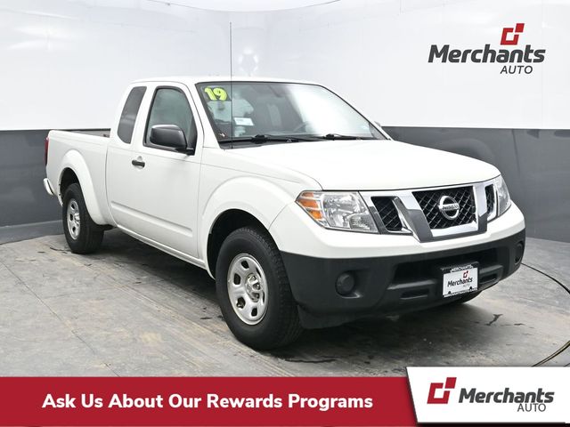 2019 Nissan Frontier S's photo