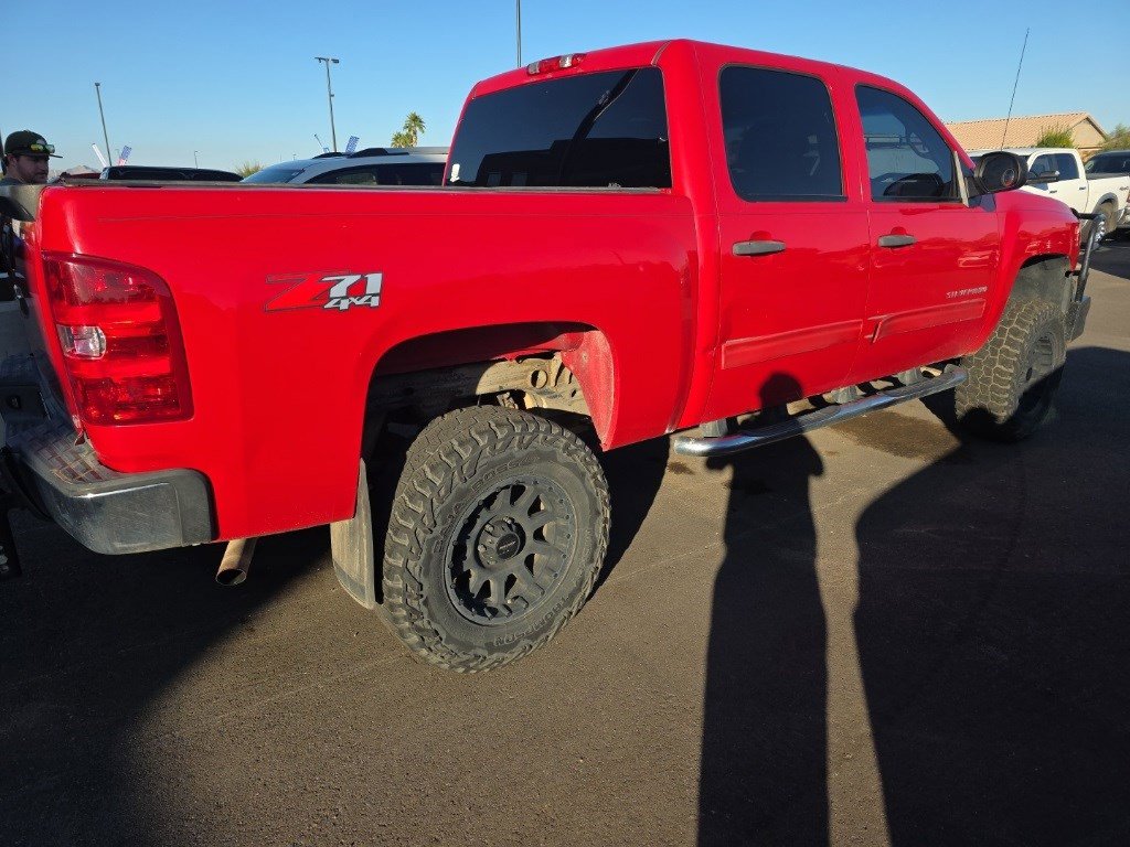 2013 Chevrolet Silverado 1500 LT photo 2