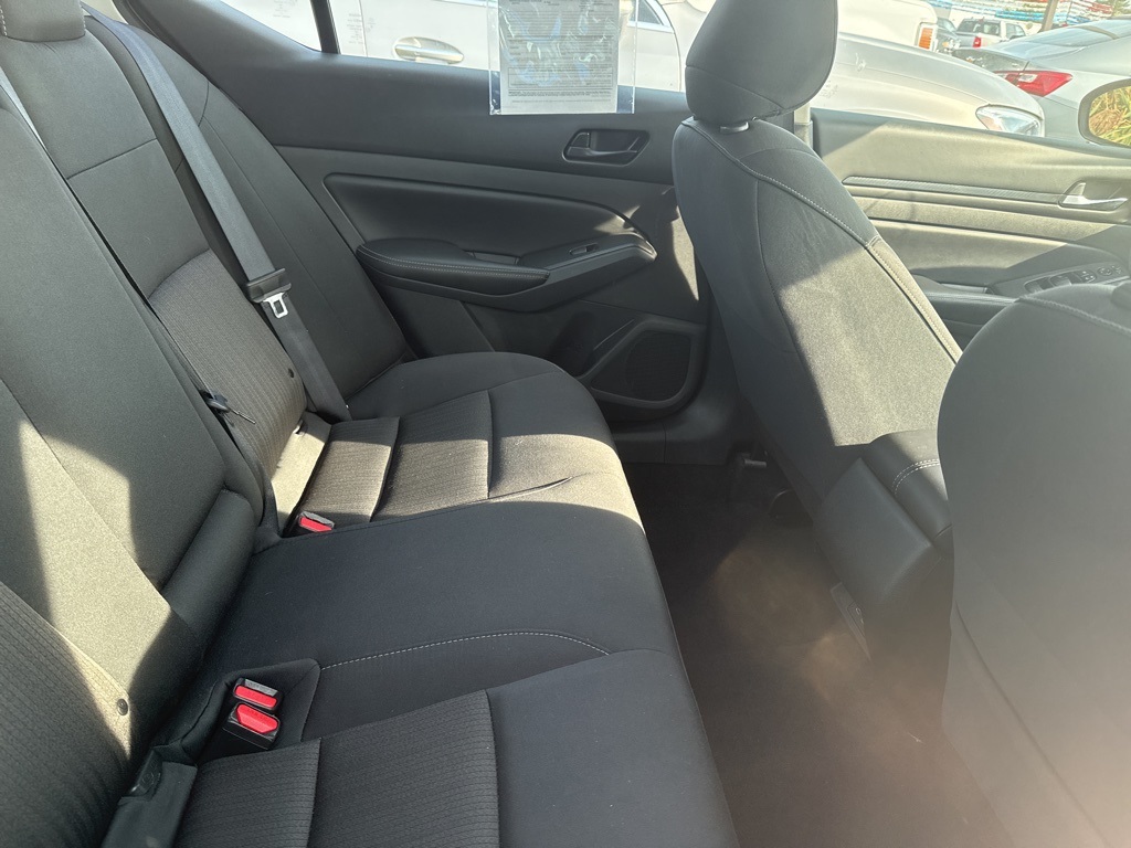 2024 Nissan Altima 2.5 SV photo 8