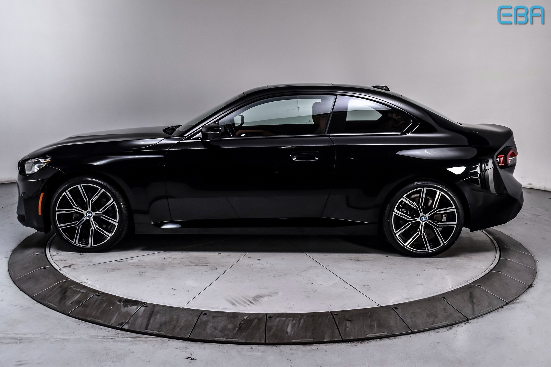 2024 Bmw 230i xDrive photo 2