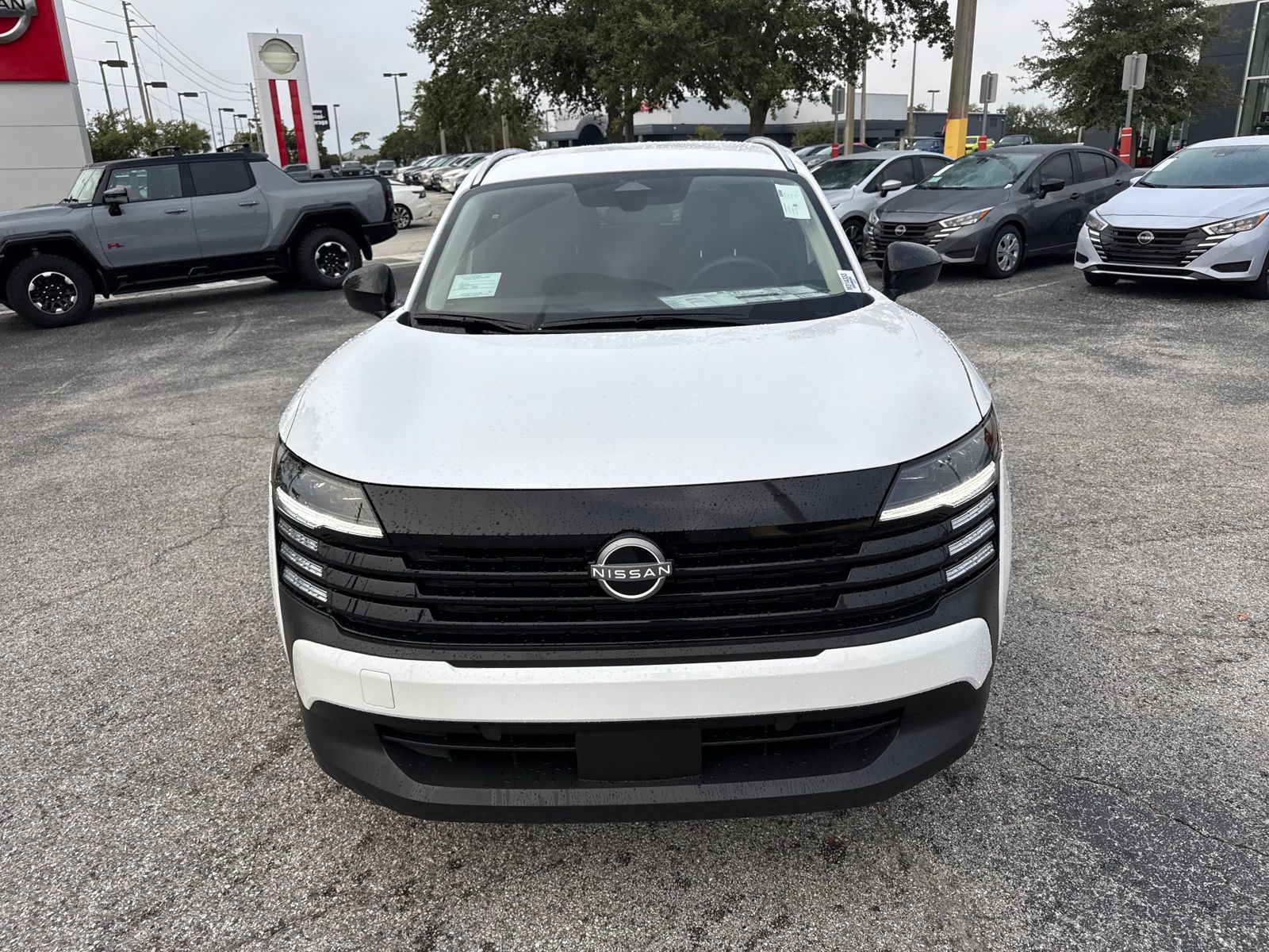 2026 Nissan Kicks SV photo 2