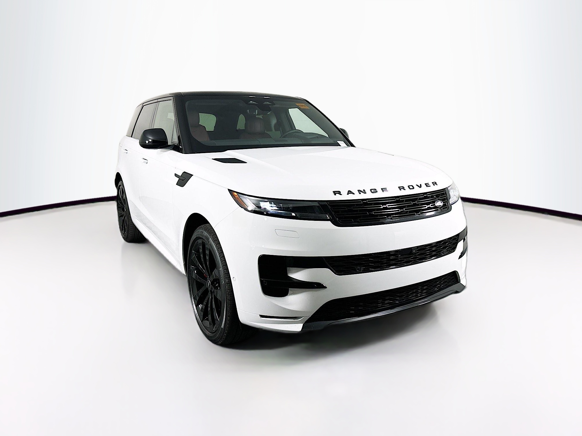 2025 Land Rover Range Rover Sport SE photo 3