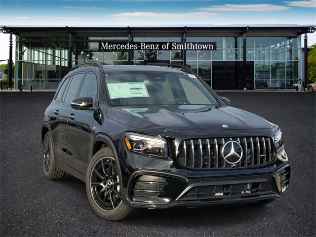 2026 Mercedes-Benz GLB AMG GLB 35's photo