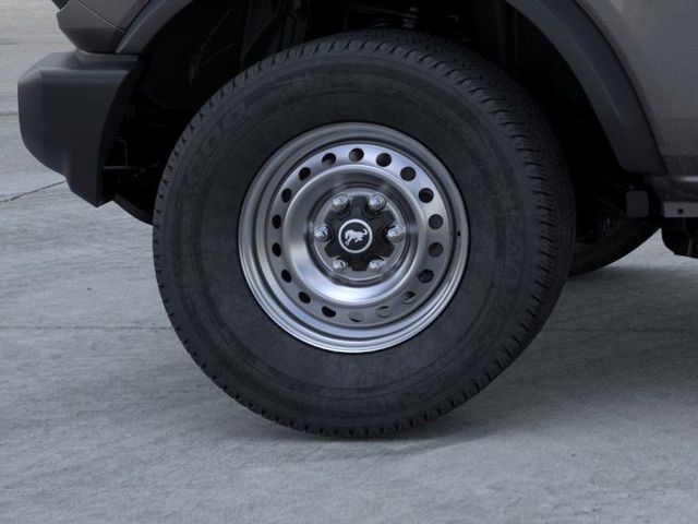 2025 Ford Bronco Base photo 19