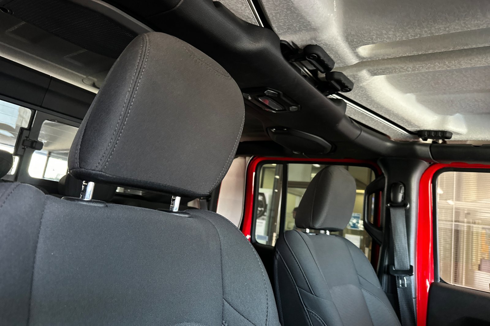 2023 Jeep Gladiator Sport S photo 15