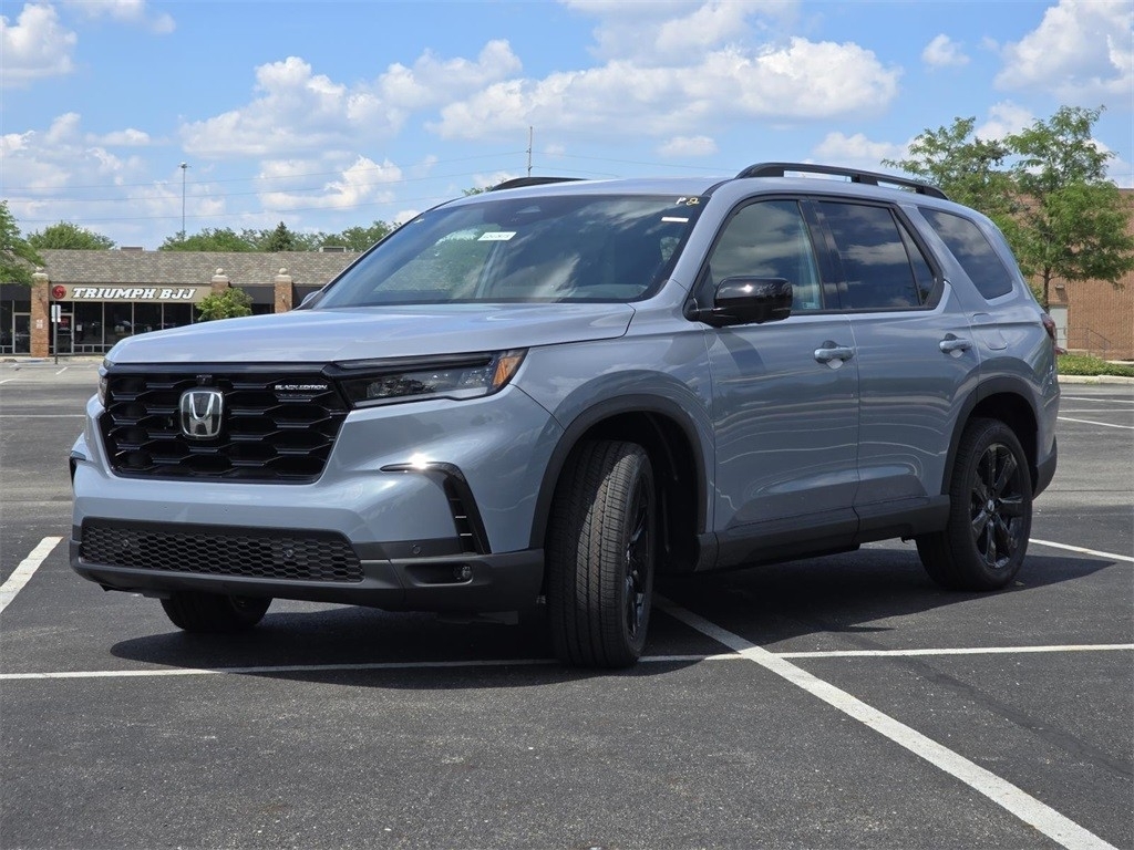 2025 Honda Pilot Black Edition photo 3