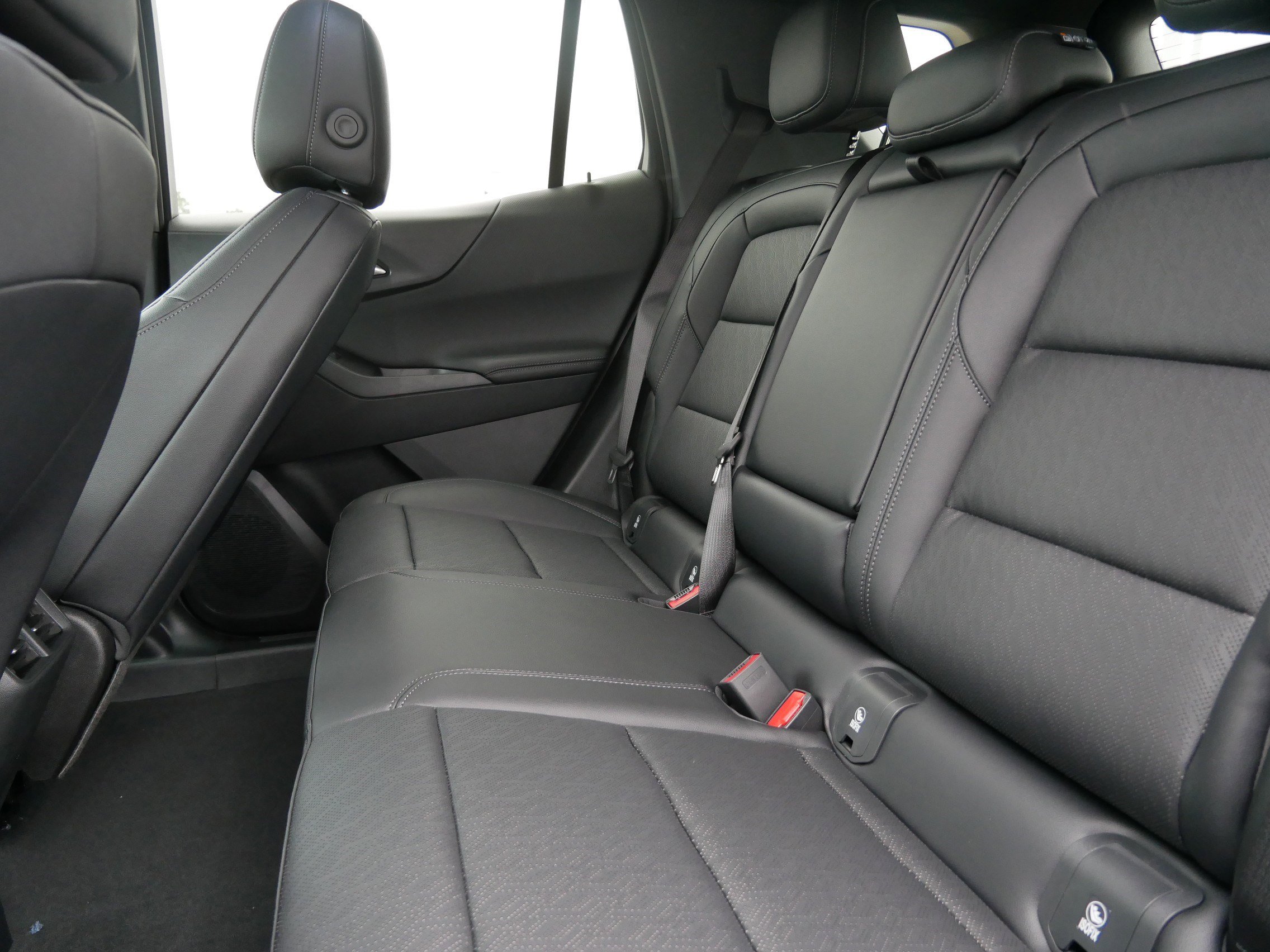 2026 Chevrolet Equinox LT photo 3