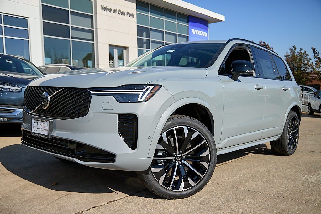 2026 VOLVO XC90 - Image 1