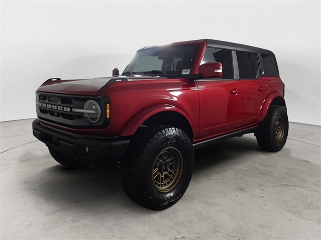 2021 Ford Bronco 4-Door Outer Banks's photo