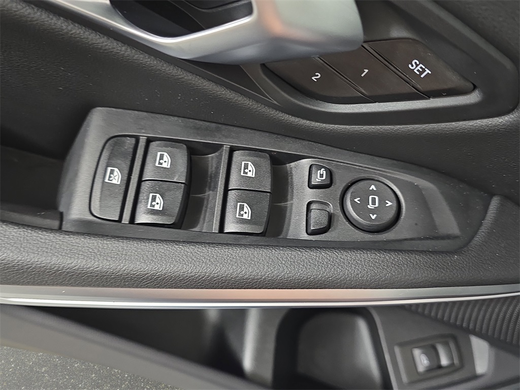 2025 Bmw 330i xDrive Sedan photo 25