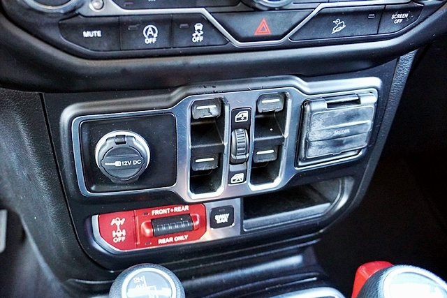 Used 2020 Black Jeep Unlimited Rubicon image 25