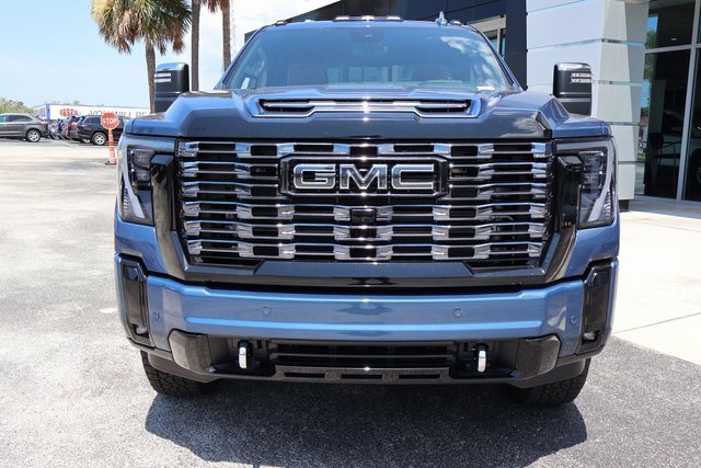 2025 Gmc Sierra 2500 HD Denali Ultimate photo 3