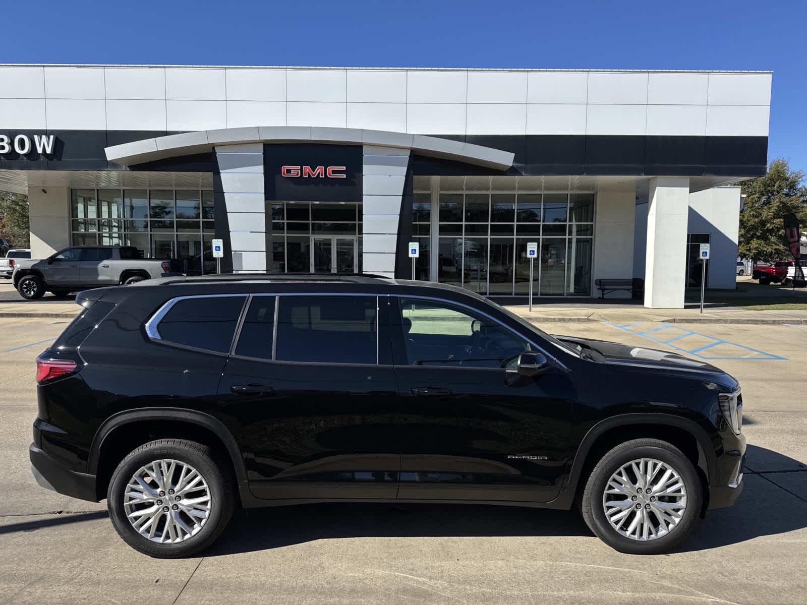 2026 GMC Acadia Elevation's photo