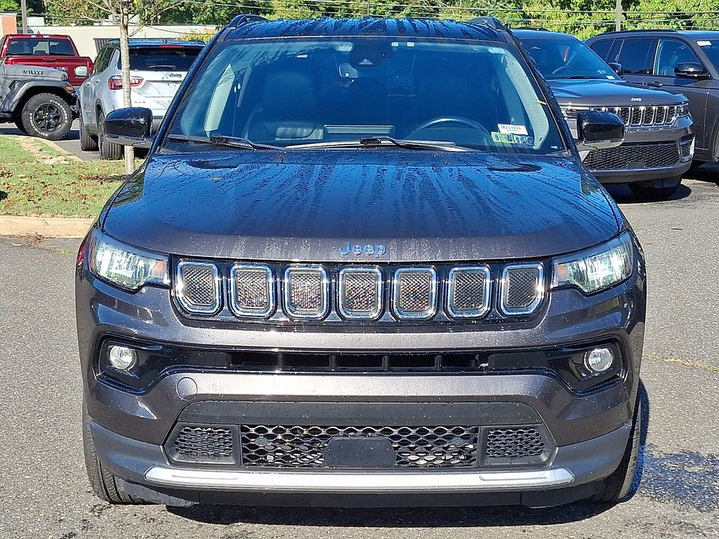 2022 Jeep Compass Limited photo 2