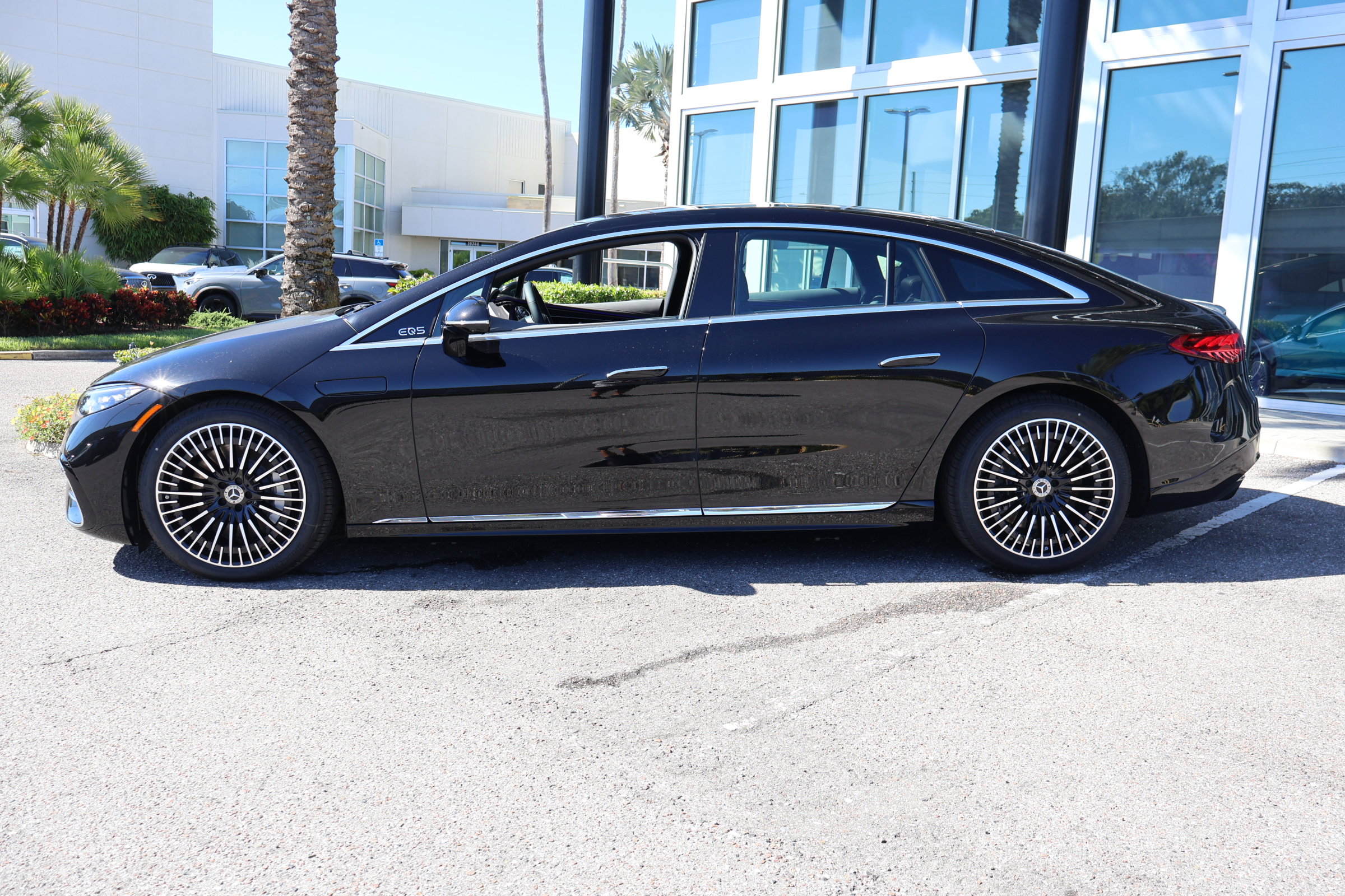 2026 Mercedes Benz EQS Sedan 450 photo 3