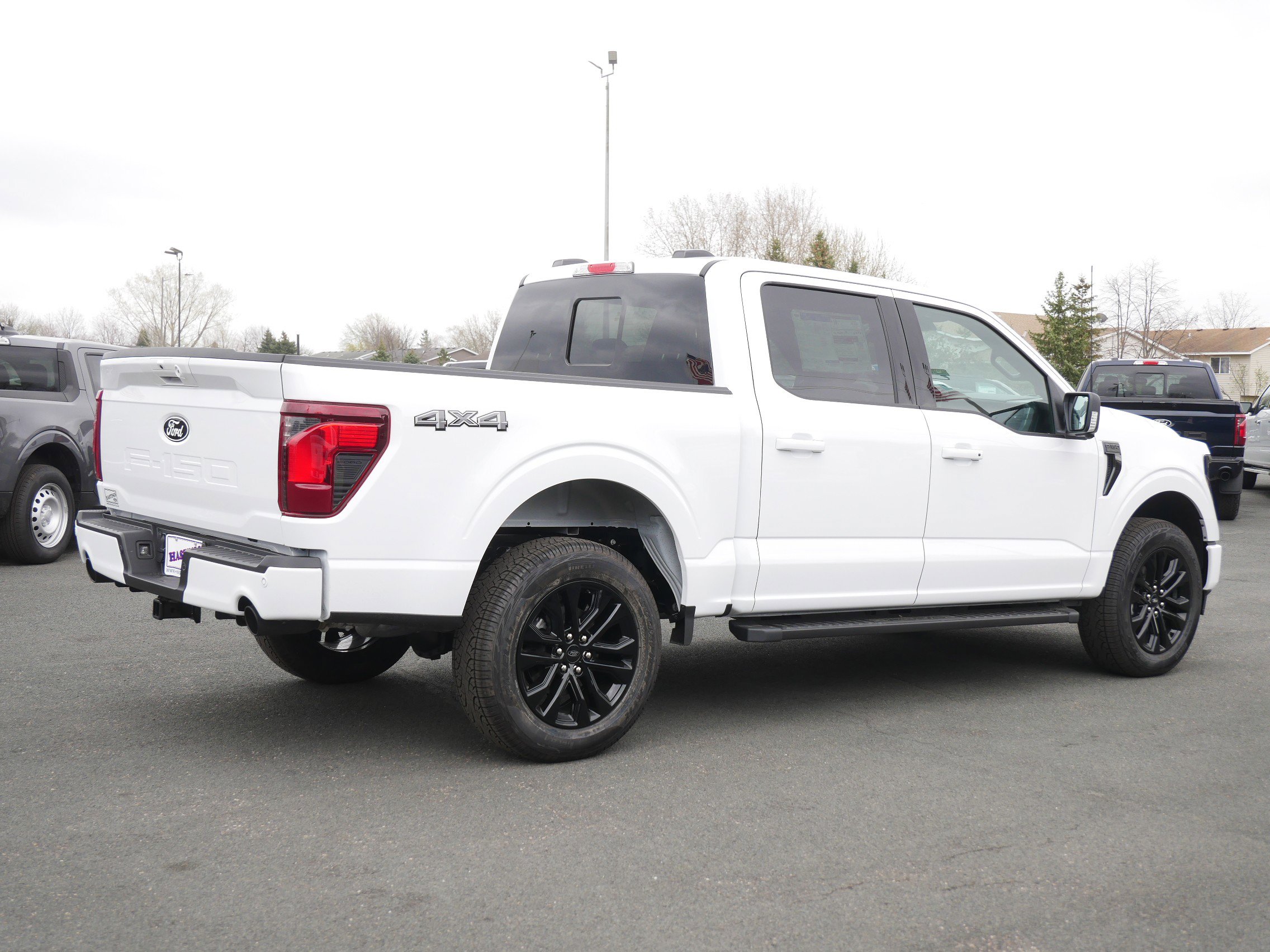 2025 Ford F-150 XLT photo 2