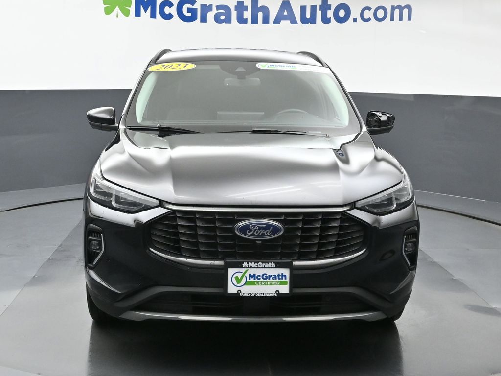 2023 Ford Escape Hybrid Platinum photo 3