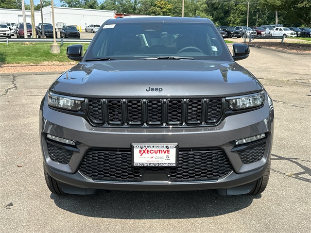 2025 Jeep Grand Cherokee Limited photo 5