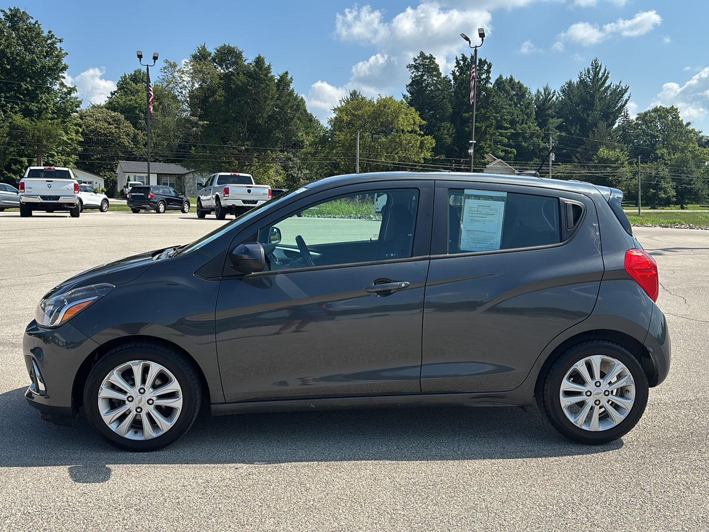 2017 Chevrolet Spark 1LT LT photo 3