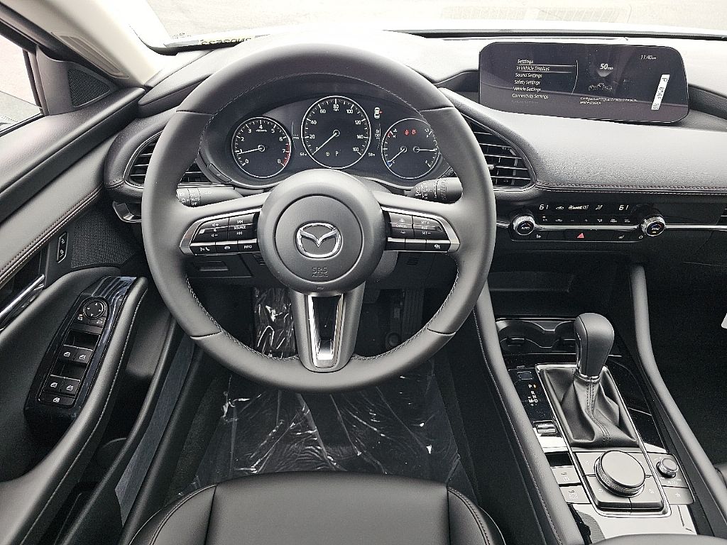 2025 Mazda Mazda3 2.5 s Preferred photo 6
