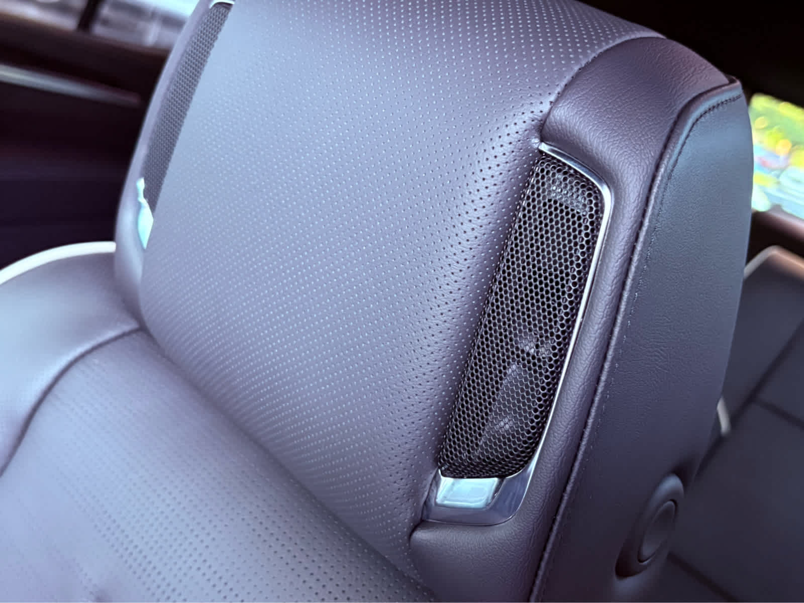 2025 Cadillac Escalade Premium Luxury photo 13