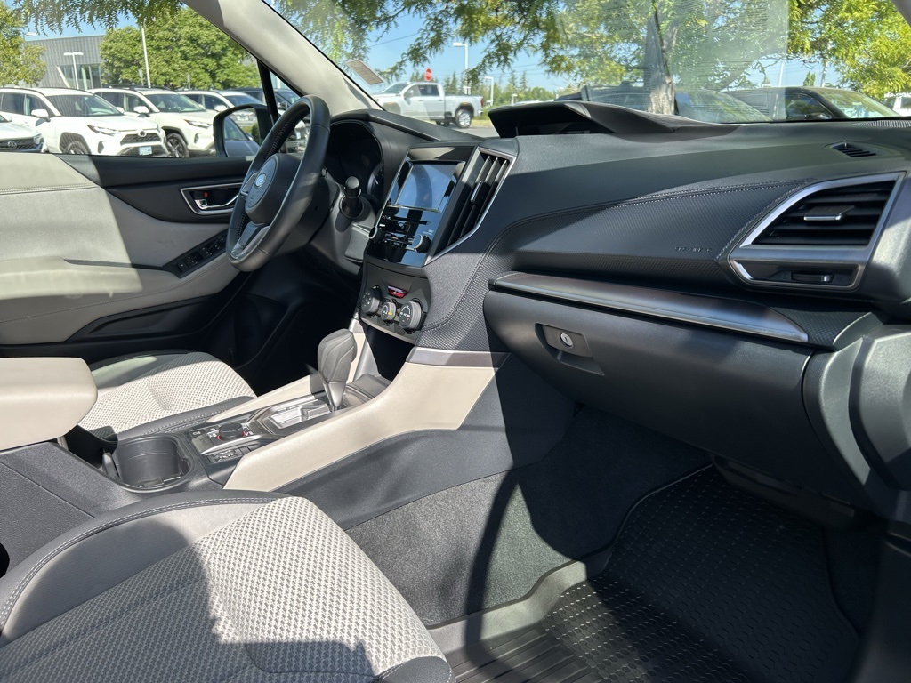 2023 Subaru Forester Premium photo 25