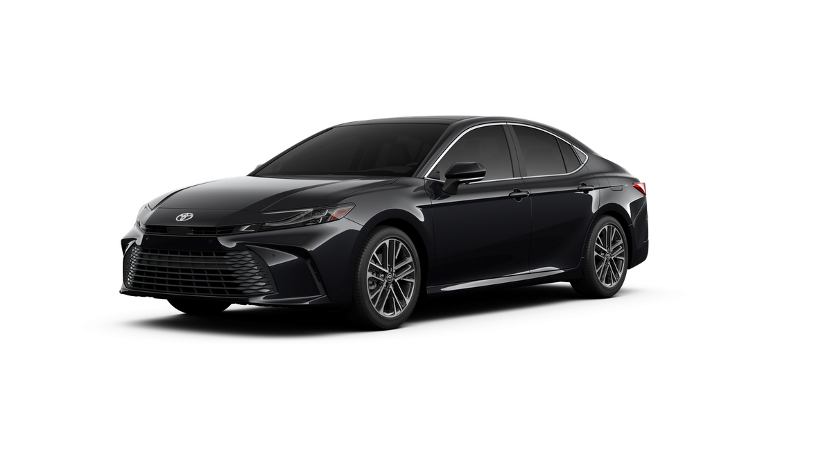 2026 Toyota Camry XLE's photo