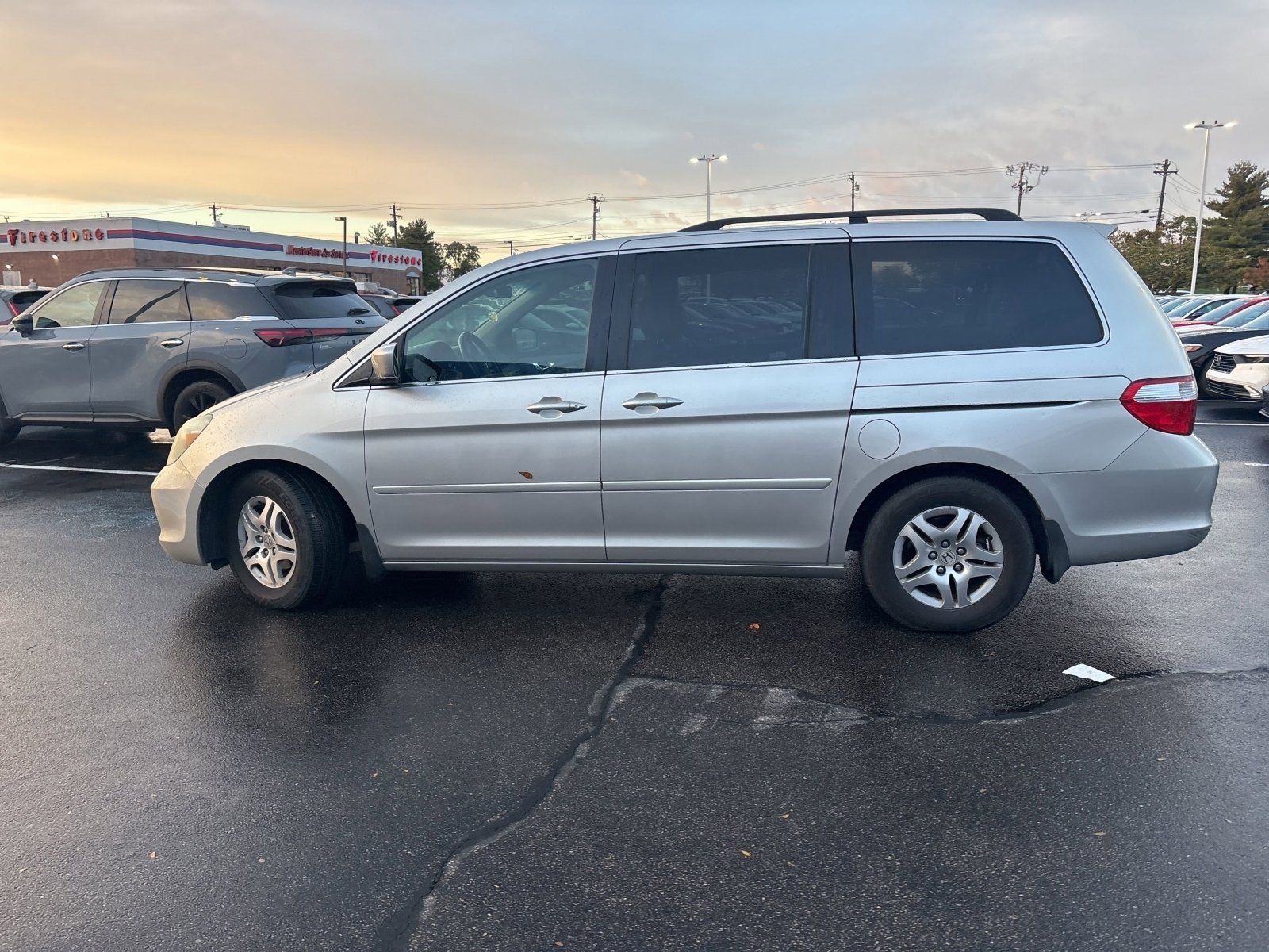 Used 2007 Honda Odyssey EX with VIN 5FNRL38767B135402 for sale in Cincinnati, OH