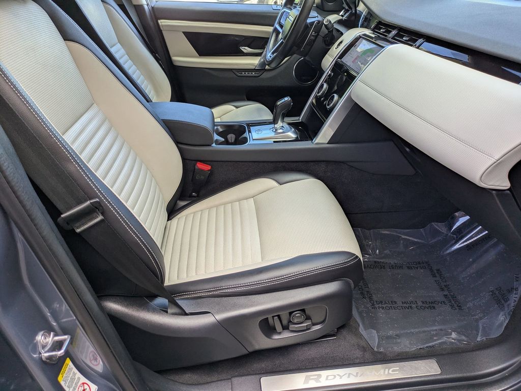 2023 Land Rover Discovery Sport SE R-Dynamic photo 26