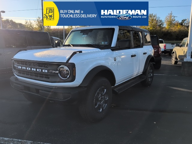 2025 Ford Bronco 4-Door Big Bend's photo