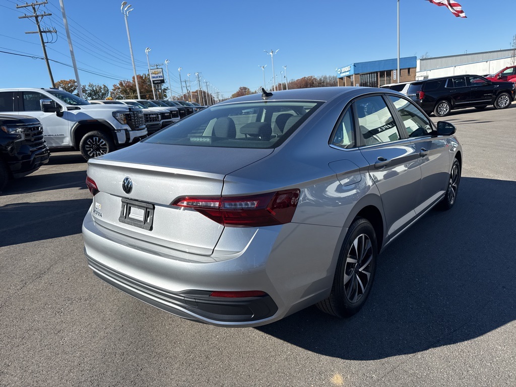 2024 Volkswagen Jetta 1.5T S photo 4