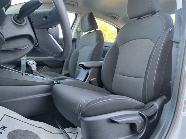 2023 Kia Forte LXS photo 14