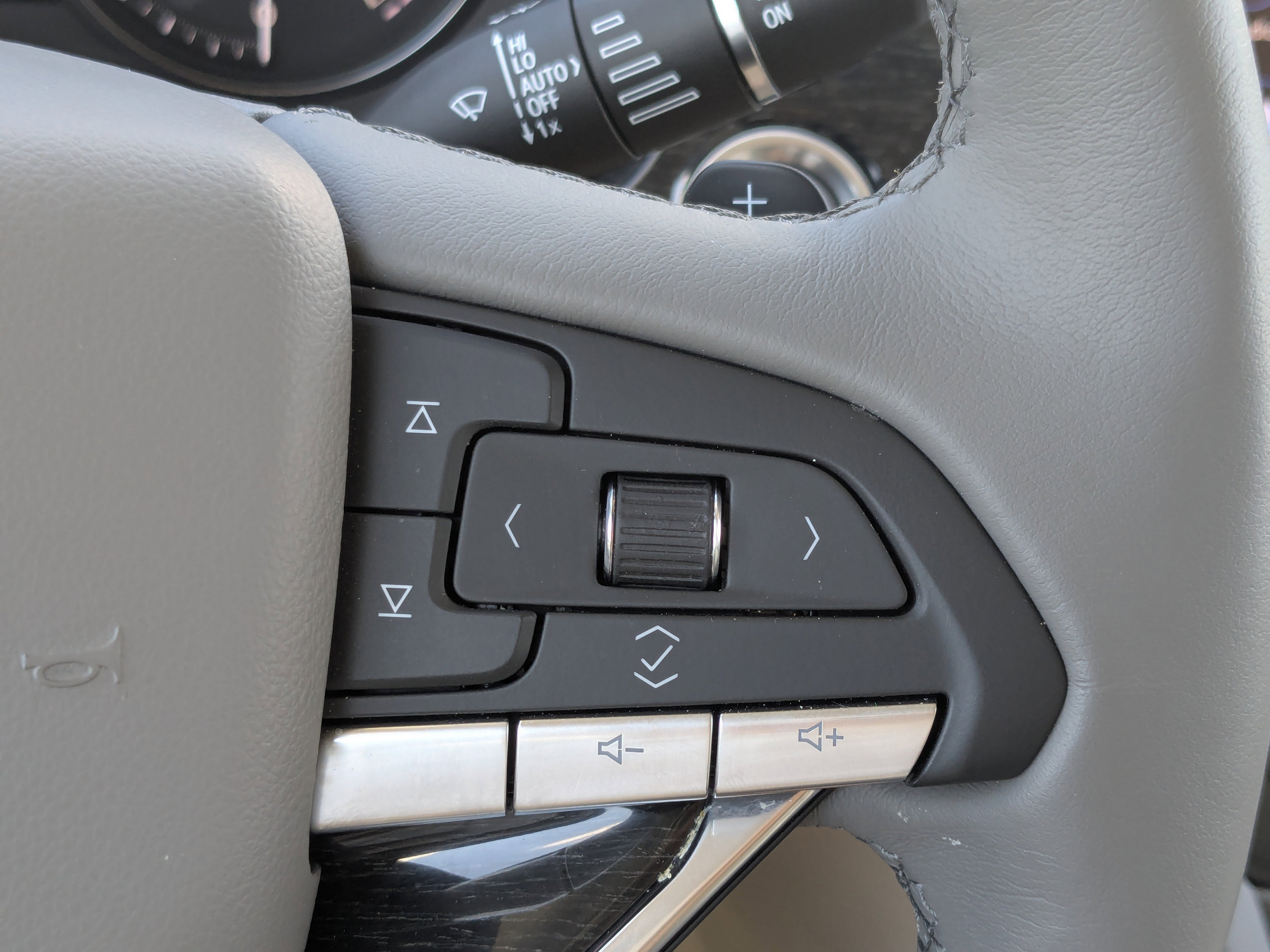 2023 Cadillac XT6 Premium Luxury photo 15