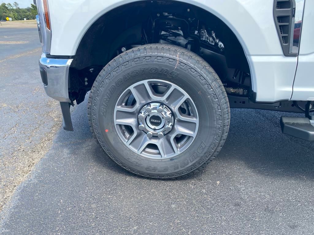 2025 Ford F-250 Lariat photo 37